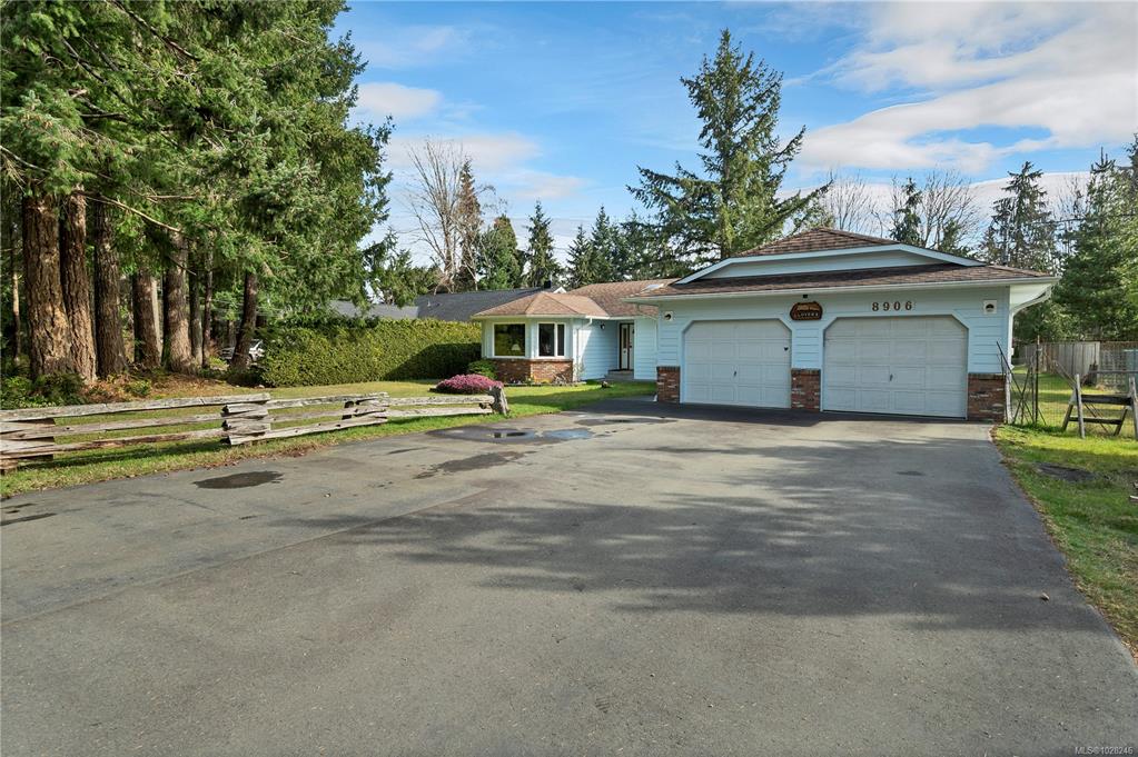 Fourth View of 8906 Mclarey Ave, Black Creek, BC, V9J 1A3