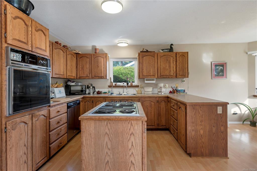 Fifth View of 8906 Mclarey Ave, Black Creek, BC, V9J 1A3