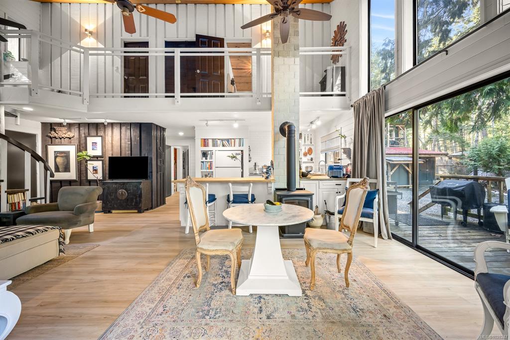 Third View of 3480 Brigantine Cres, Hornby Island, BC, V0R 1Z0