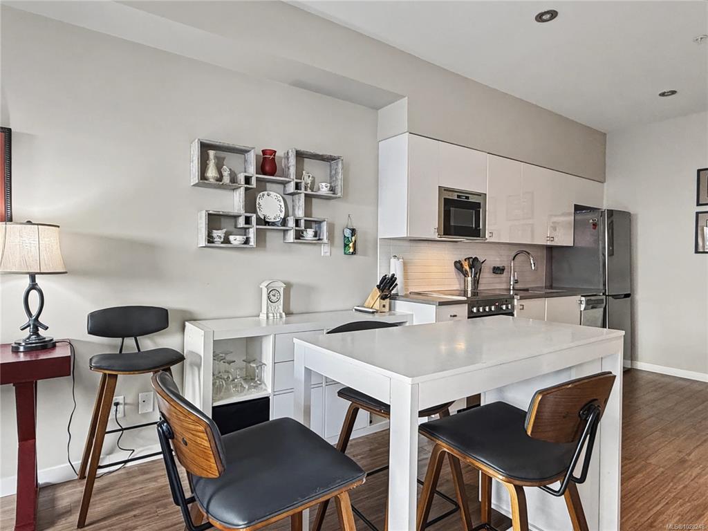 Fourth View of 785 Tyee Rd, Bonds Landing, Victoria, BC, V9A 7R5