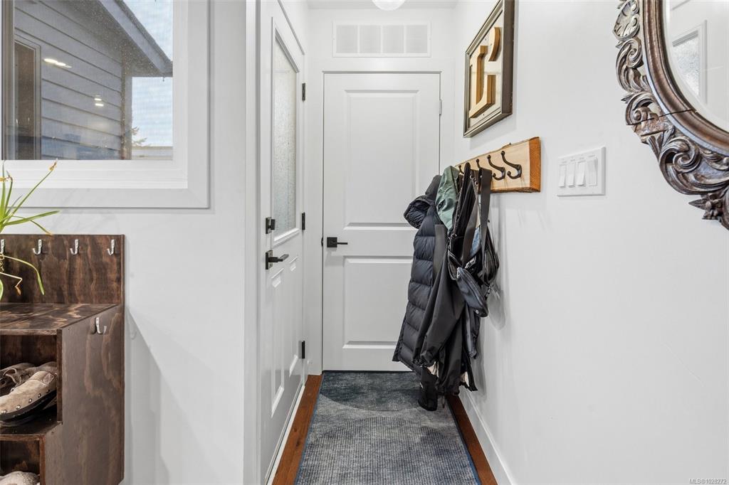 Fourth View of 1500 Glentana Rd, 1500 Glentana Road, View Royal, BC, V9A 7A1