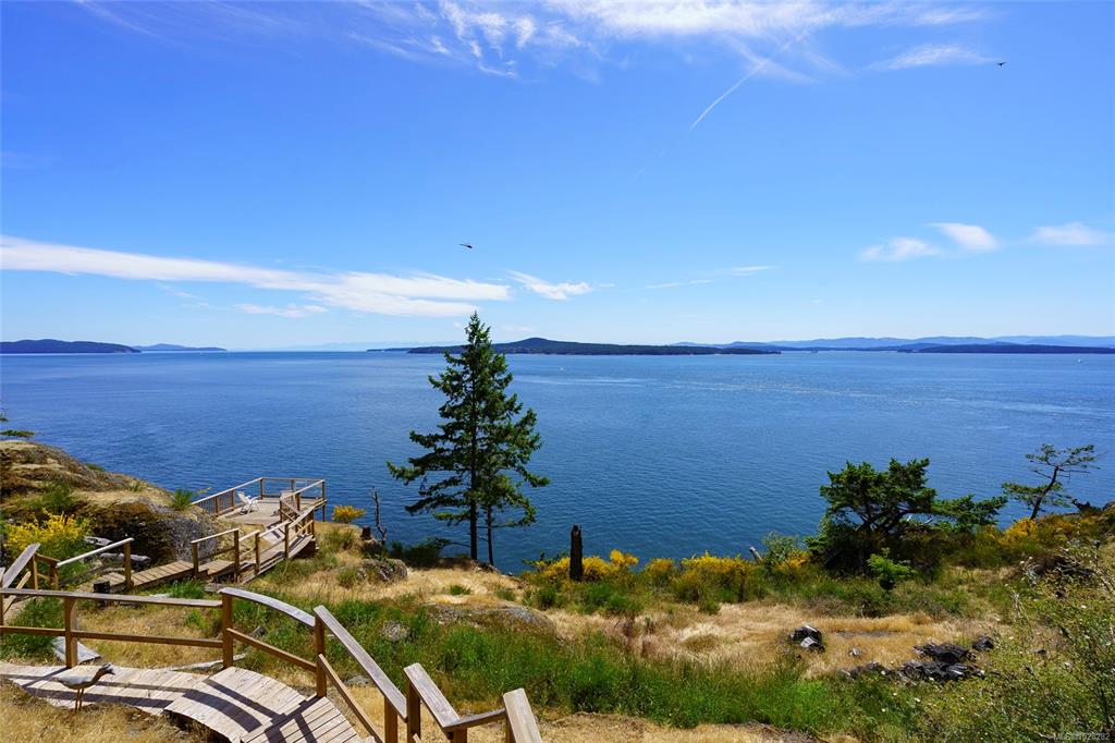Fifth View of 38227 Schooner Way, Pender Island, BC, V0N 2M2