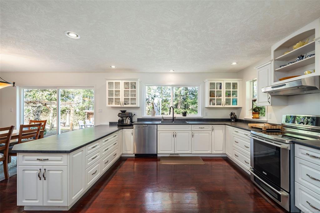 Fourth View of 7210 Hase Pl, Lantzville, BC, V0R 2H0