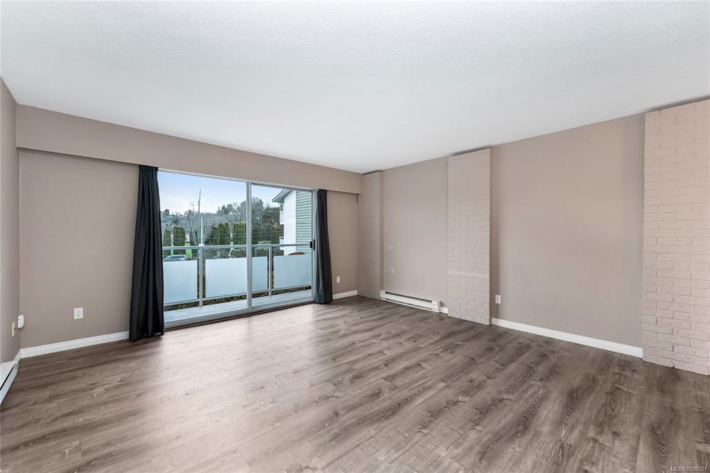 Third View of 1490 Garnet Rd, McKenzie House, Saanich, BC, V8P 5L1