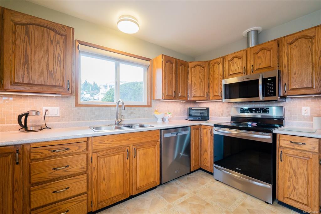 Fifth View of 6243 Sechelt Dr, Nanaimo, BC, V9V 1C6