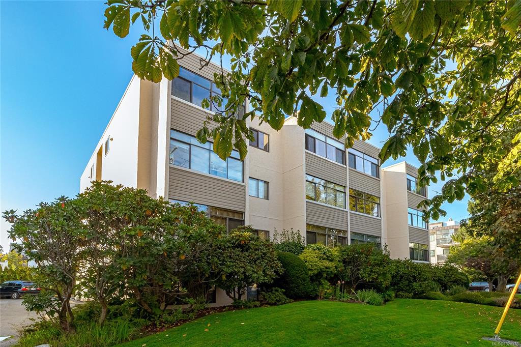 924 Cook St, 1028376, BC,