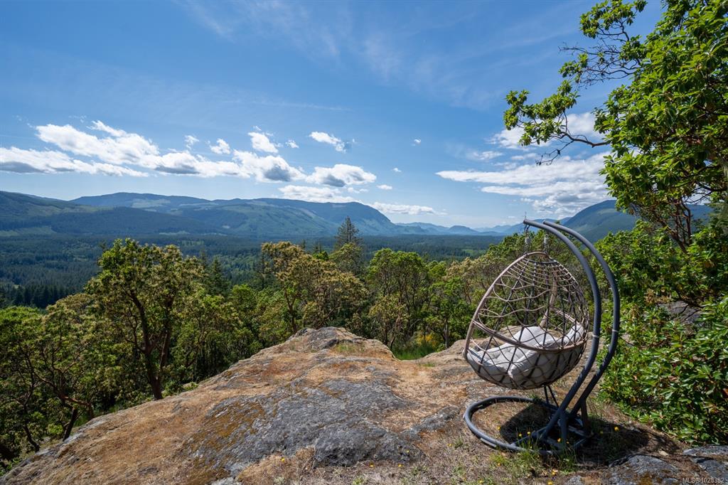 Third View of 5876 Stoltze Rd, Duncan, BC, V9L 6H7