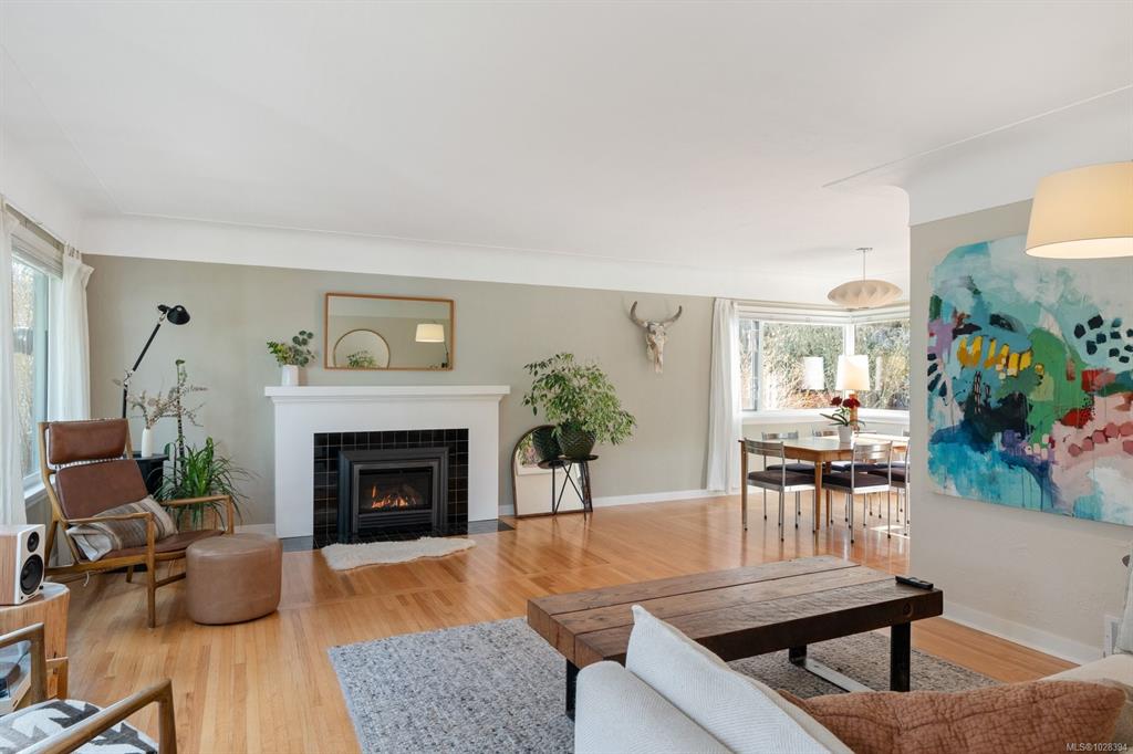 Fourth View of 2533 Sinclair Rd, Saanich, BC, V8N 1P7