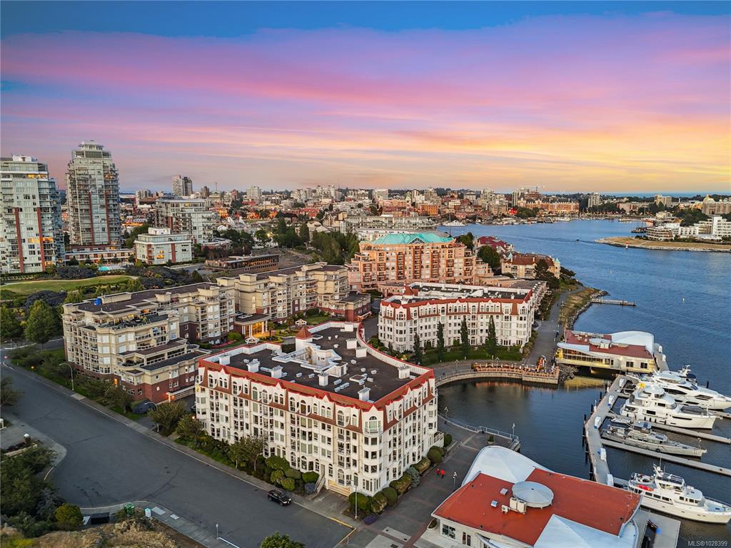 Fifth View of 11 Cooperage Pl, Victoria, BC, V9A 7J9