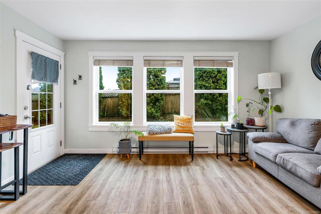 954 Walfred Rd, 1028403, BC,