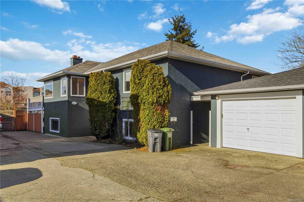 Second View of 3002 Cedar Hill Rd, Victoria, BC, V8T 3J3