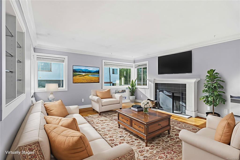 Fourth View of 3002 Cedar Hill Rd, Victoria, BC, V8T 3J3