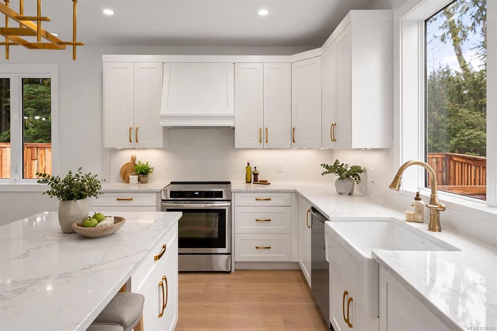 Fourth View of 276 Tal Rd, Lake Cowichan, BC, V0R 2G0