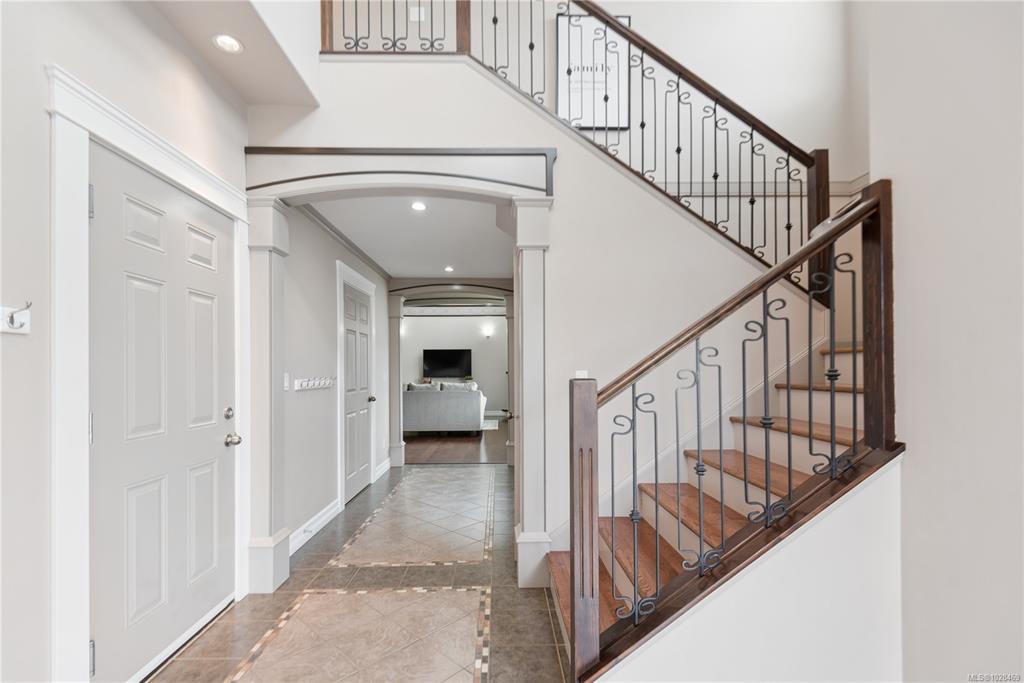 Fourth View of 885 Pratt Rd, MILL SPRINGS VILLAGE, Mill Bay, BC, V0R 2P1