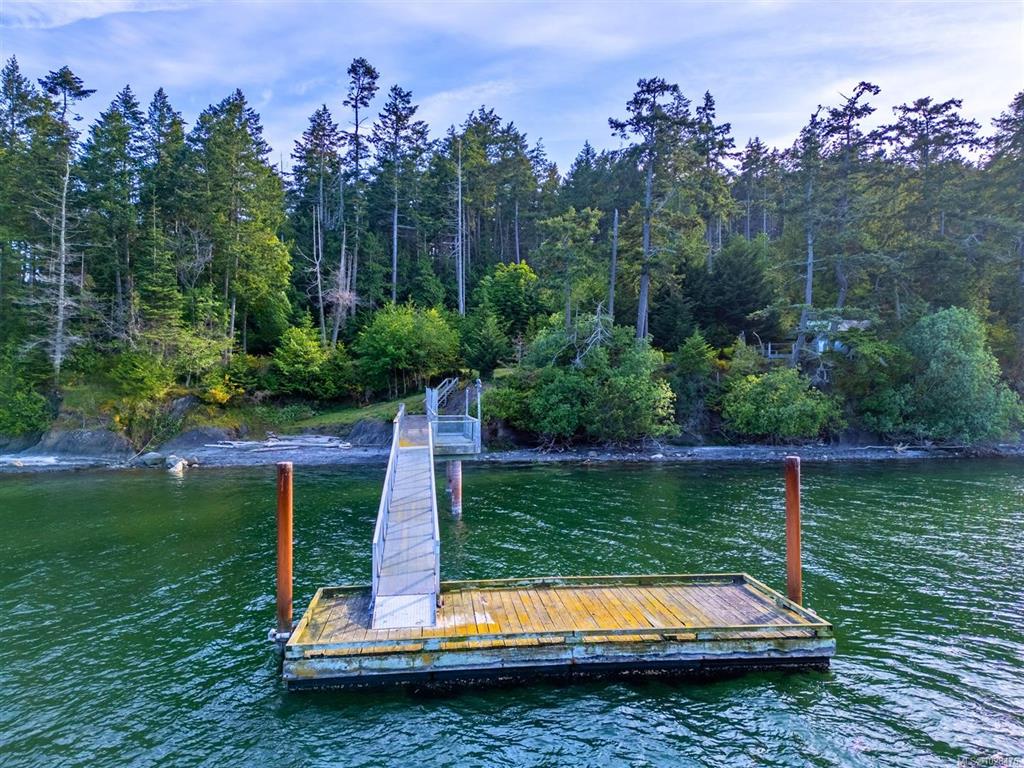 Fourth View of 6903 Shark Rd, Pender Island, BC, V0N 2M2