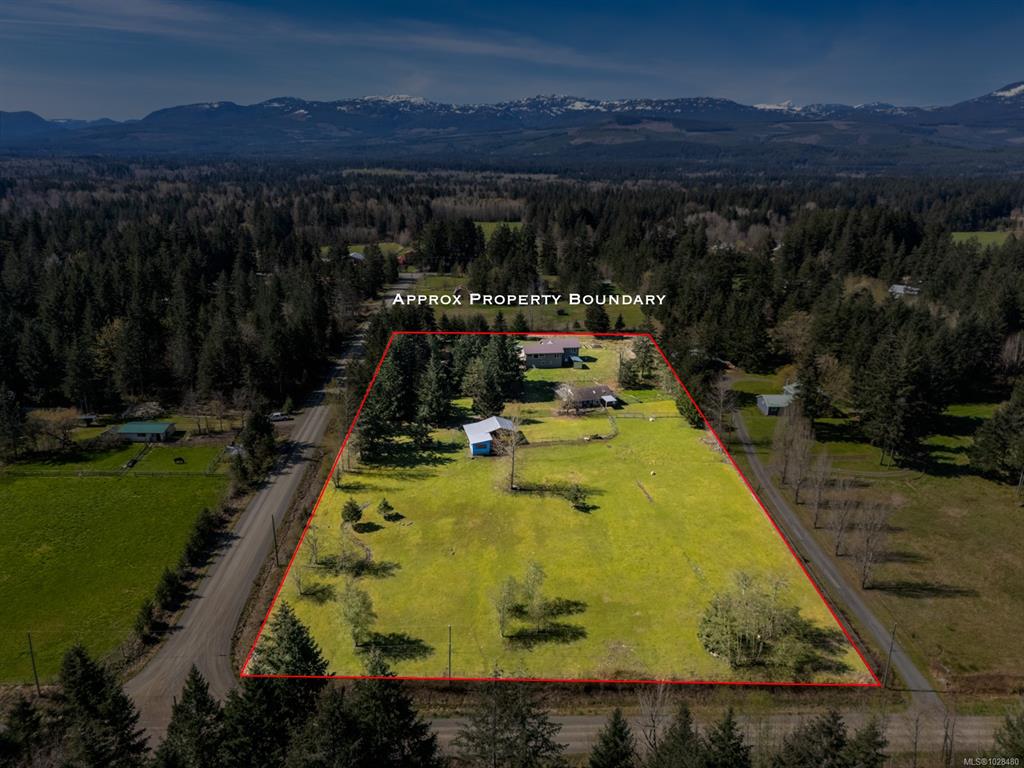 2892 Maridge Rd, 1028480, BC,