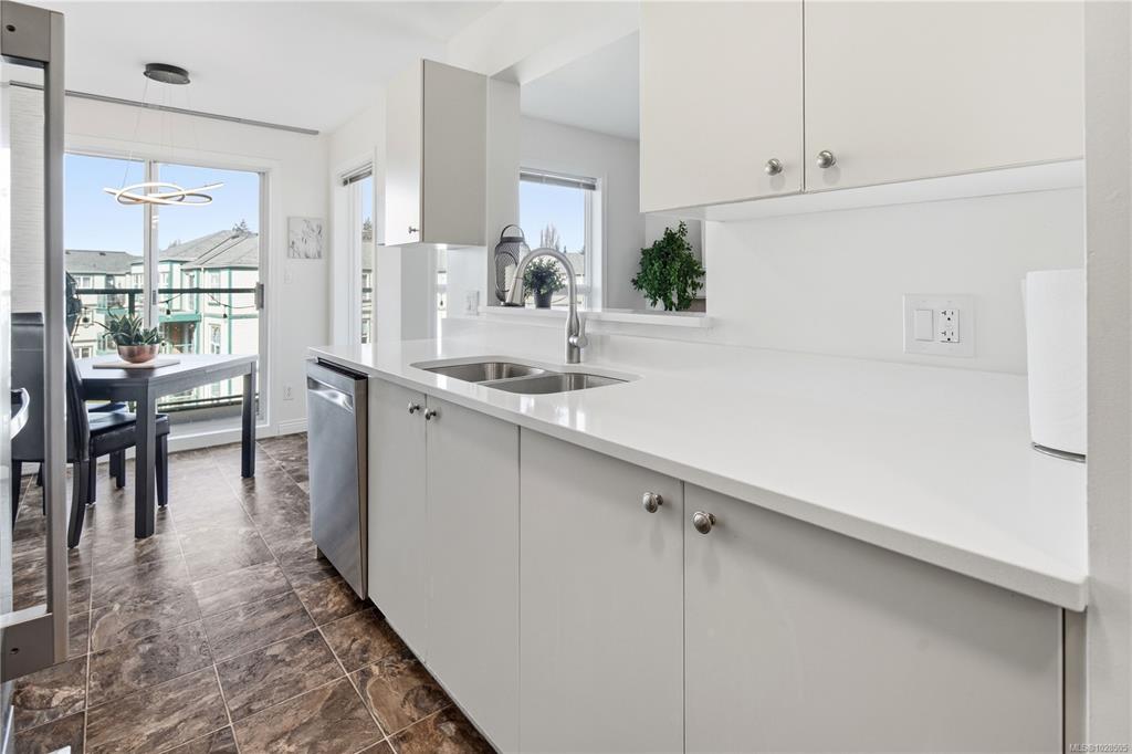 Third View of 898 Vernon Ave, Chelsea Green, Saanich, BC, V8Z 2W6