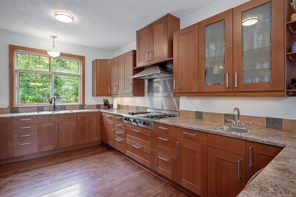 Fifth View of 1858 Taylor Walk, LQRV, Qualicum Beach, BC, V9K 2S3