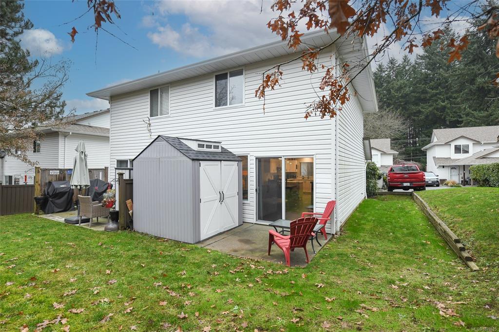 Fourth View of 2625 Muir Rd, Alderwood Manor, Courtenay, BC, V9N 8Z4