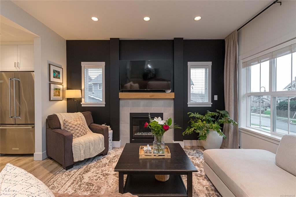 Fifth View of 364 Kestrel St, Colwood, BC, V9C 0L9