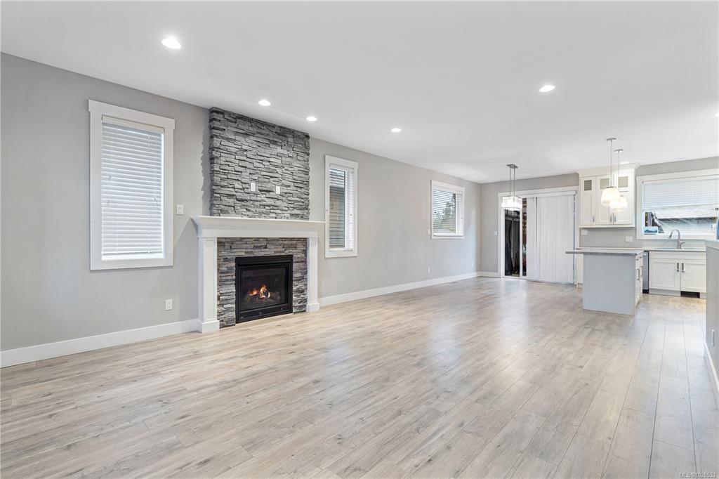 Fourth View of 994 Douglas Ave, Nanaimo, BC, V9R 6X8