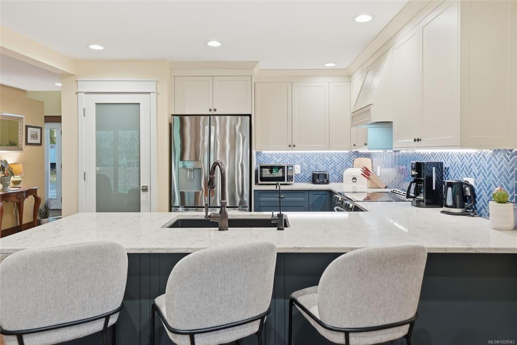 Fourth View of 272 James Way, Gabriola Island, BC, V0R 1X1