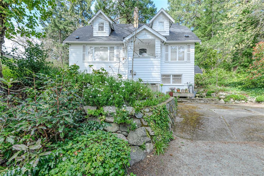 Third View of 1254 Burnside Rd W, View Royal, BC, V8Z 1N9