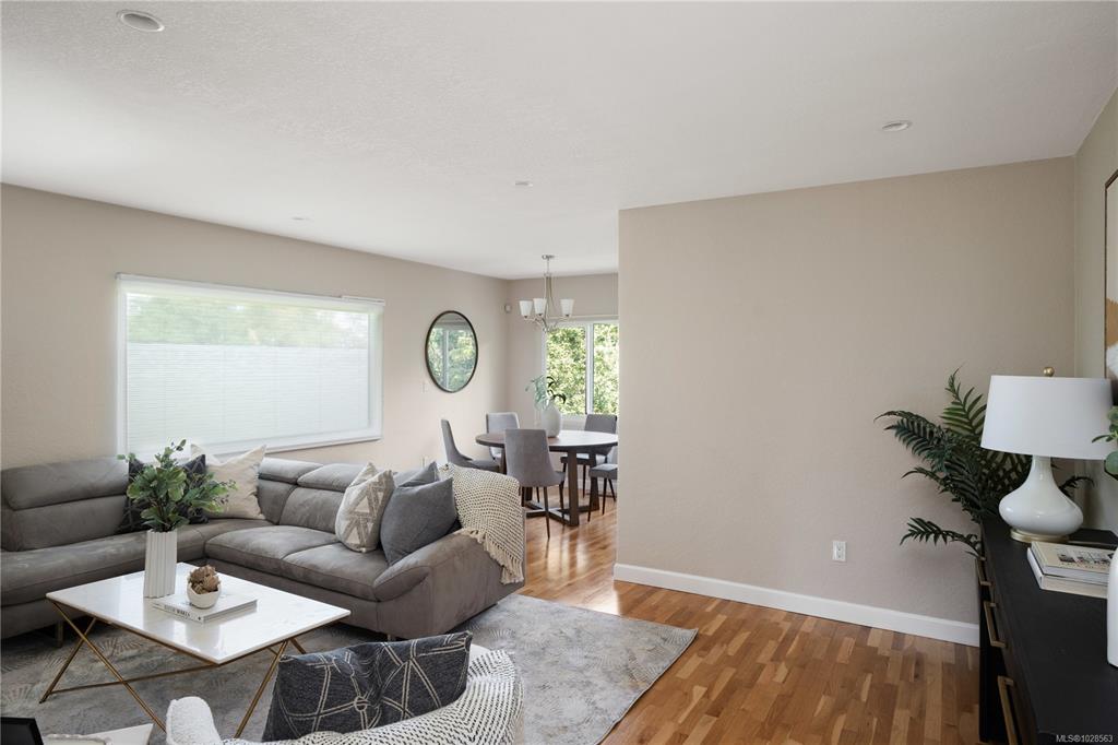 Fourth View of 1697 Yale St, Oak Bay, BC, V8R 5N5