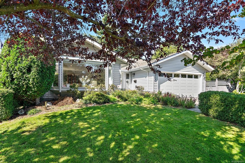 Second View of 3998 Cedar Hill Rd, Saanich, BC, V8N 3C1