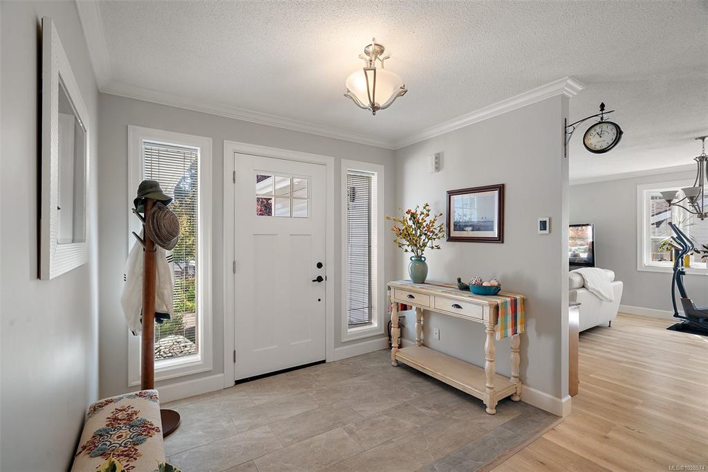 Fifth View of 3998 Cedar Hill Rd, Saanich, BC, V8N 3C1