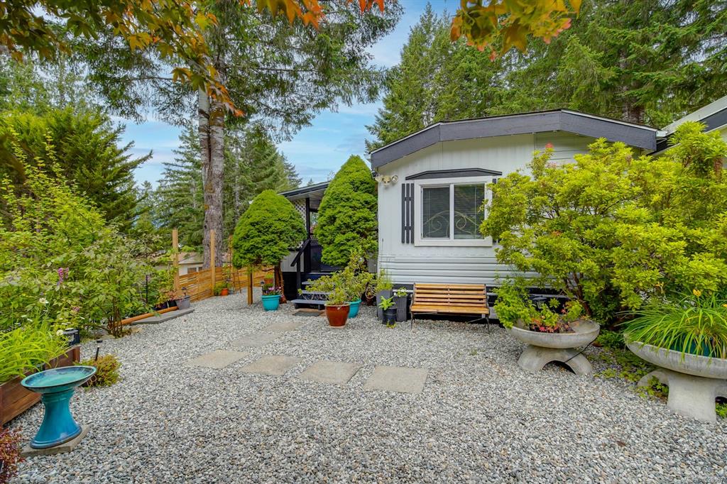 10325 Lakeshore Rd, 1028587, BC,