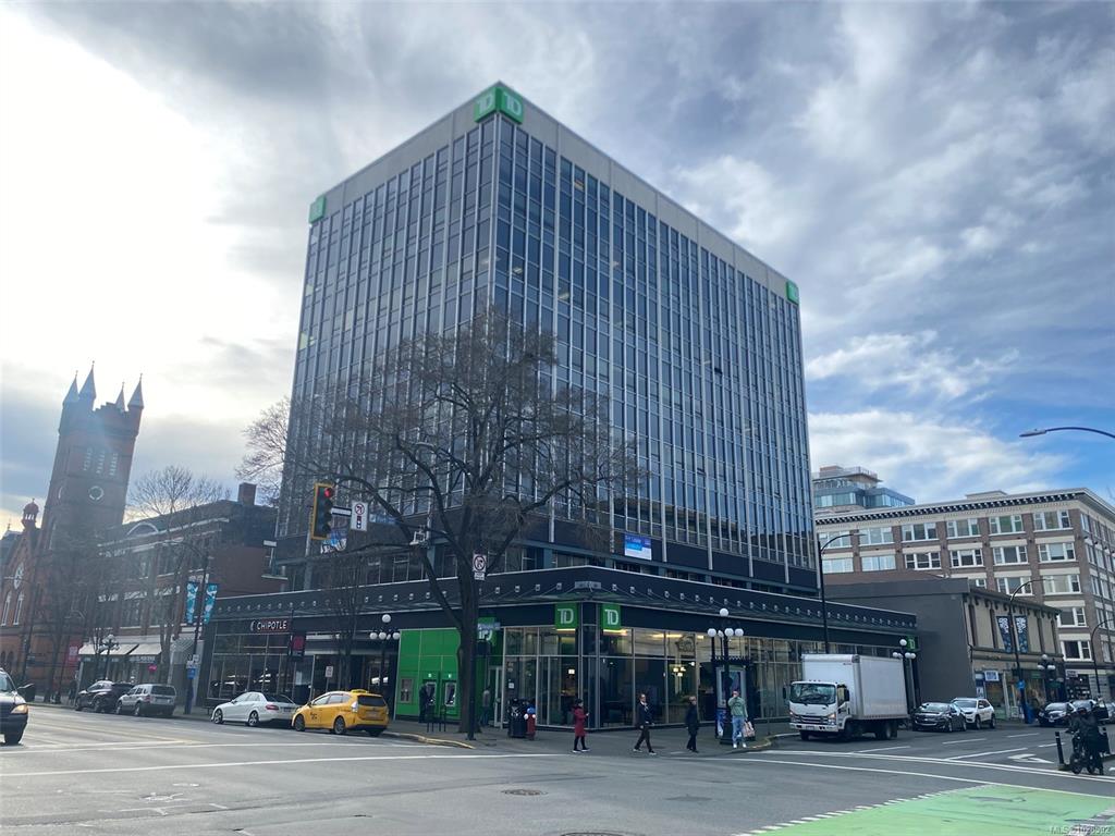 MLS® listing #30785544 for sale located at 1070 Douglas St