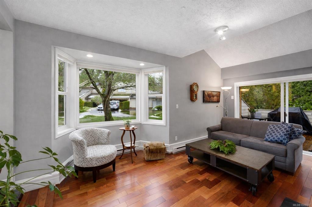 Fifth View of 1287 Verdier Ave, Central Saanich, BC, V8M 1H1