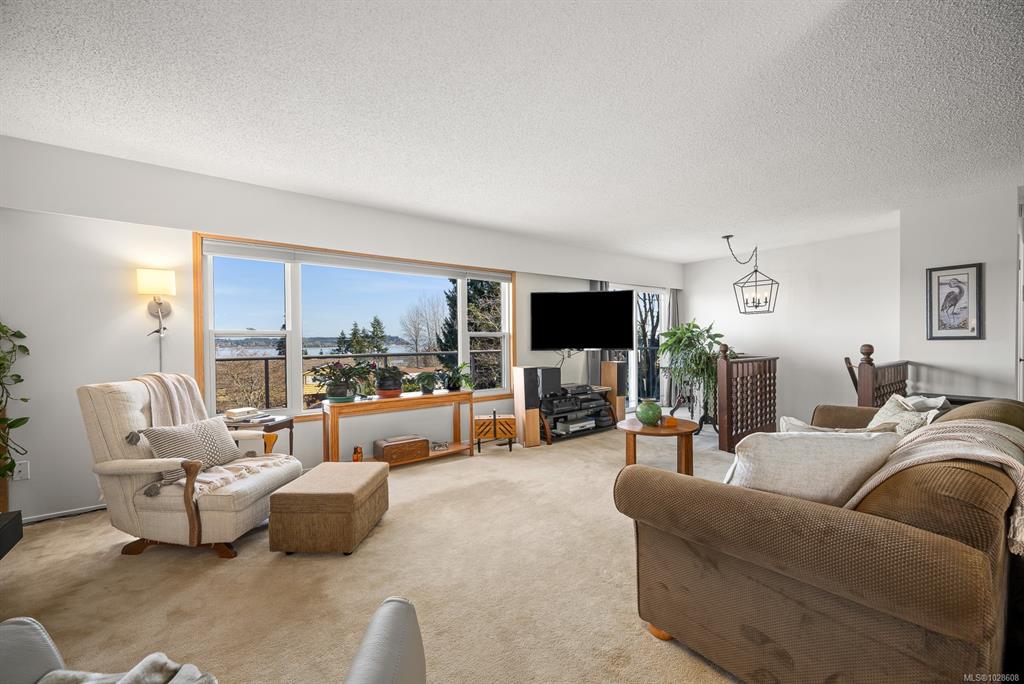 Fifth View of 3817 Laurel Dr, Royston, BC, V0R 2V0