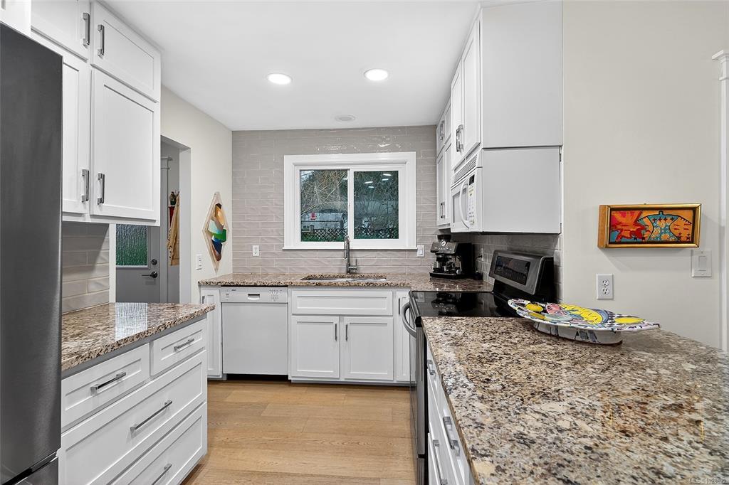 Fourth View of 228 Potlatch St, Parksville, BC, V9P 1K3