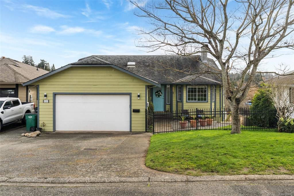 Second View of 1237 Glyn Oak Pl, Saanich, BC, V8Z 5J4