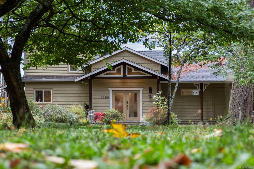 Fifth View of 3495 Harwood Rd, Hornby Island, BC, V0R 1Z0