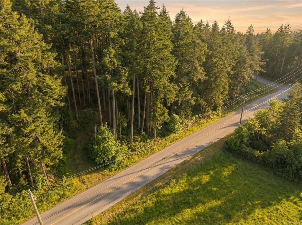 Fifth View of 2976 South Rd, Gabriola Island, BC, V0R 1X7