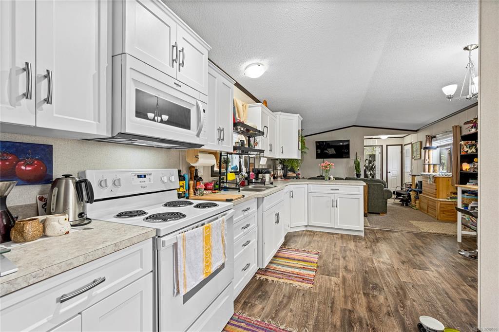 Fifth View of 1720 Whibley Rd, Pine Estates, Coombs, BC, V0R 1M0