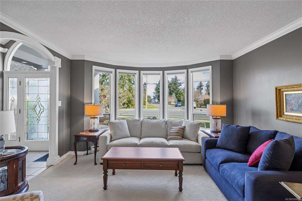 Fifth View of 801 Temple St, Parksville, BC, V9P 1B1