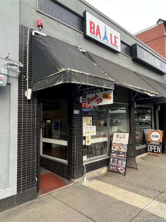 MLS® listing #30792977 for sale located at 774 Fort St