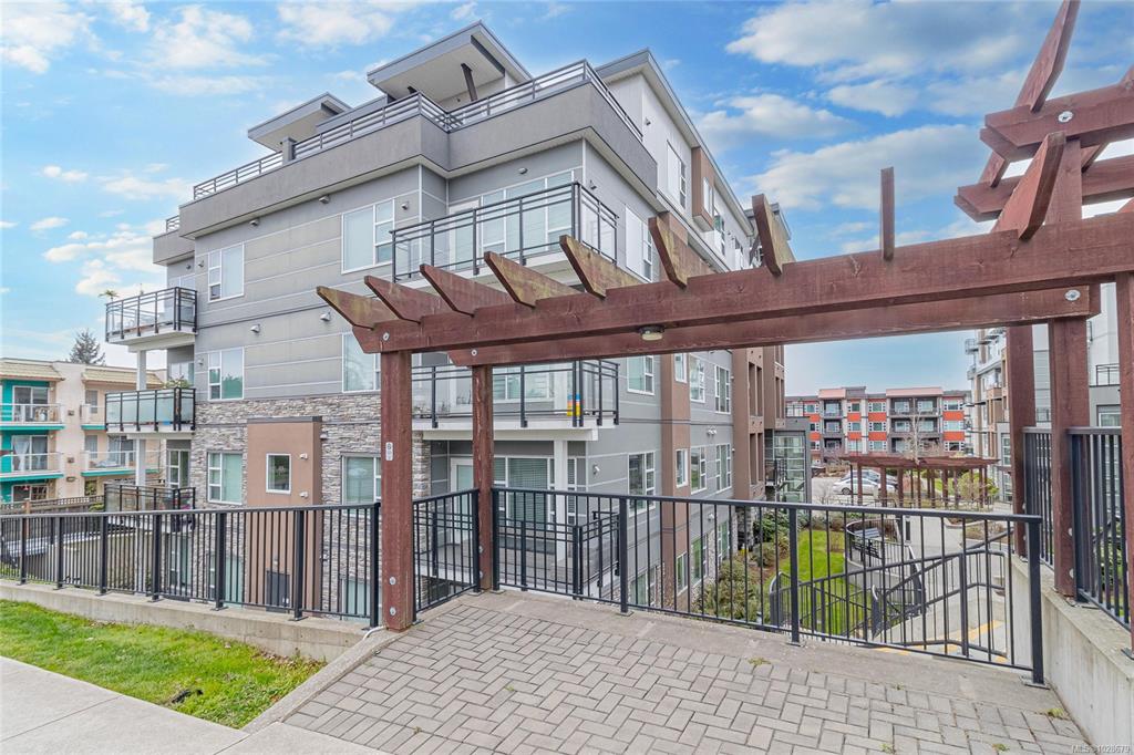 1020 Inverness Rd, 1028679, BC,