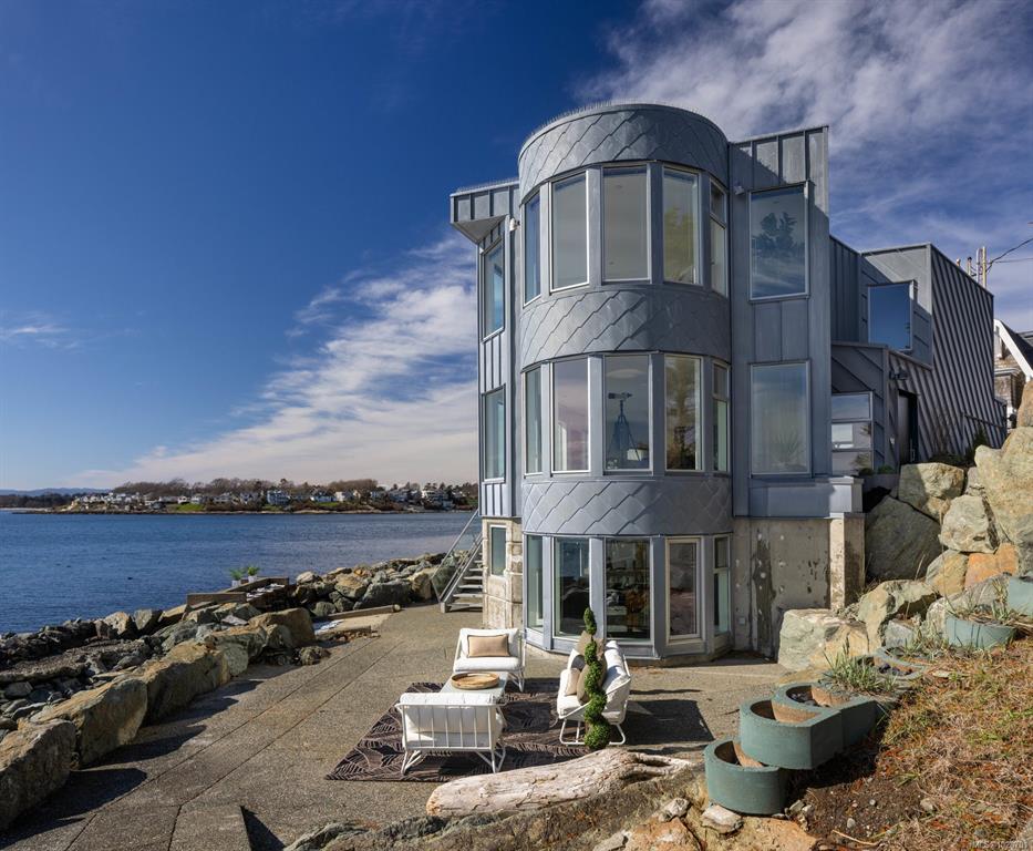 2179 Crescent Rd, 1028701, BC,