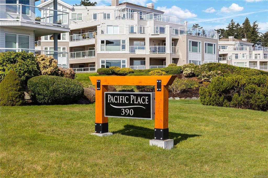 Fifth View of 390 Island Hwy S, Pacific Place, Campbell River, BC, V9W 1A5