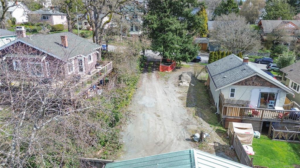 Fifth View of 2926 Prior St, Victoria, BC, V8T 3Y5