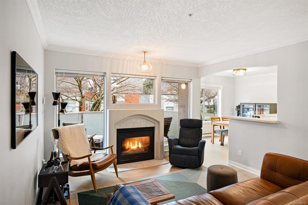 Fifth View of 405 Quebec St, Victoria, BC, V8V 4Z2