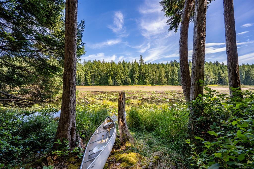 Third View of 9900 Greenhill Rd, Denman Island, BC, V0R 1T0