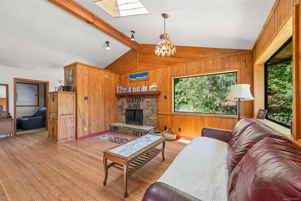 Fifth View of 9900 Greenhill Rd, Denman Island, BC, V0R 1T0