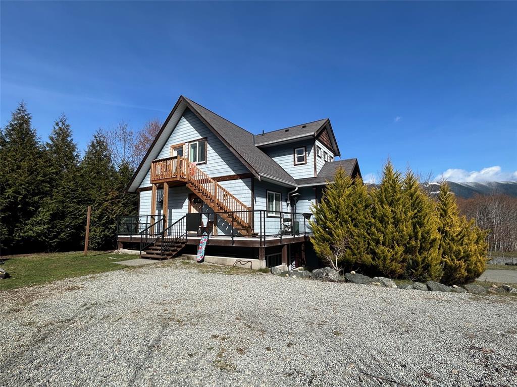 Third View of 462 Point Ideal Dr, Lake Cowichan, BC, V0R 2G0