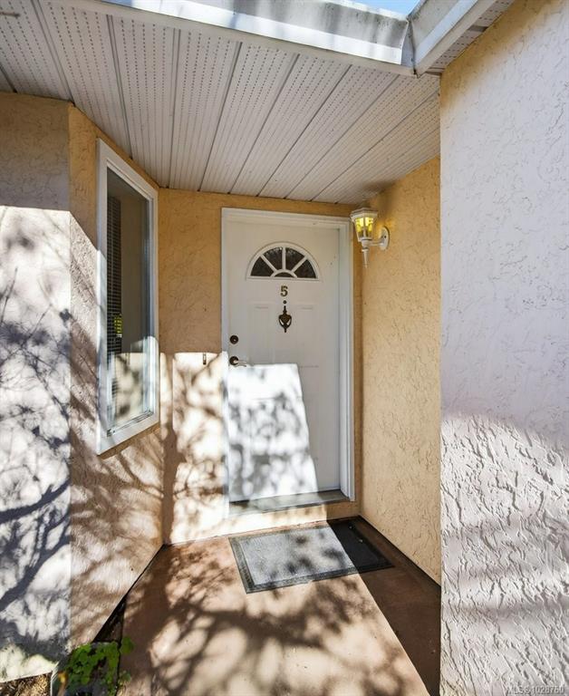 Fourth View of 50 Anderton Ave, Courtenay, BC, V9N 2G4